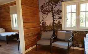 Ahmalammen mökkikylä
